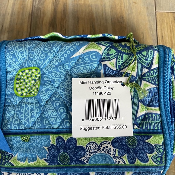 Vera Bradley Mini Hanging Organizer - Picture 2 of 3